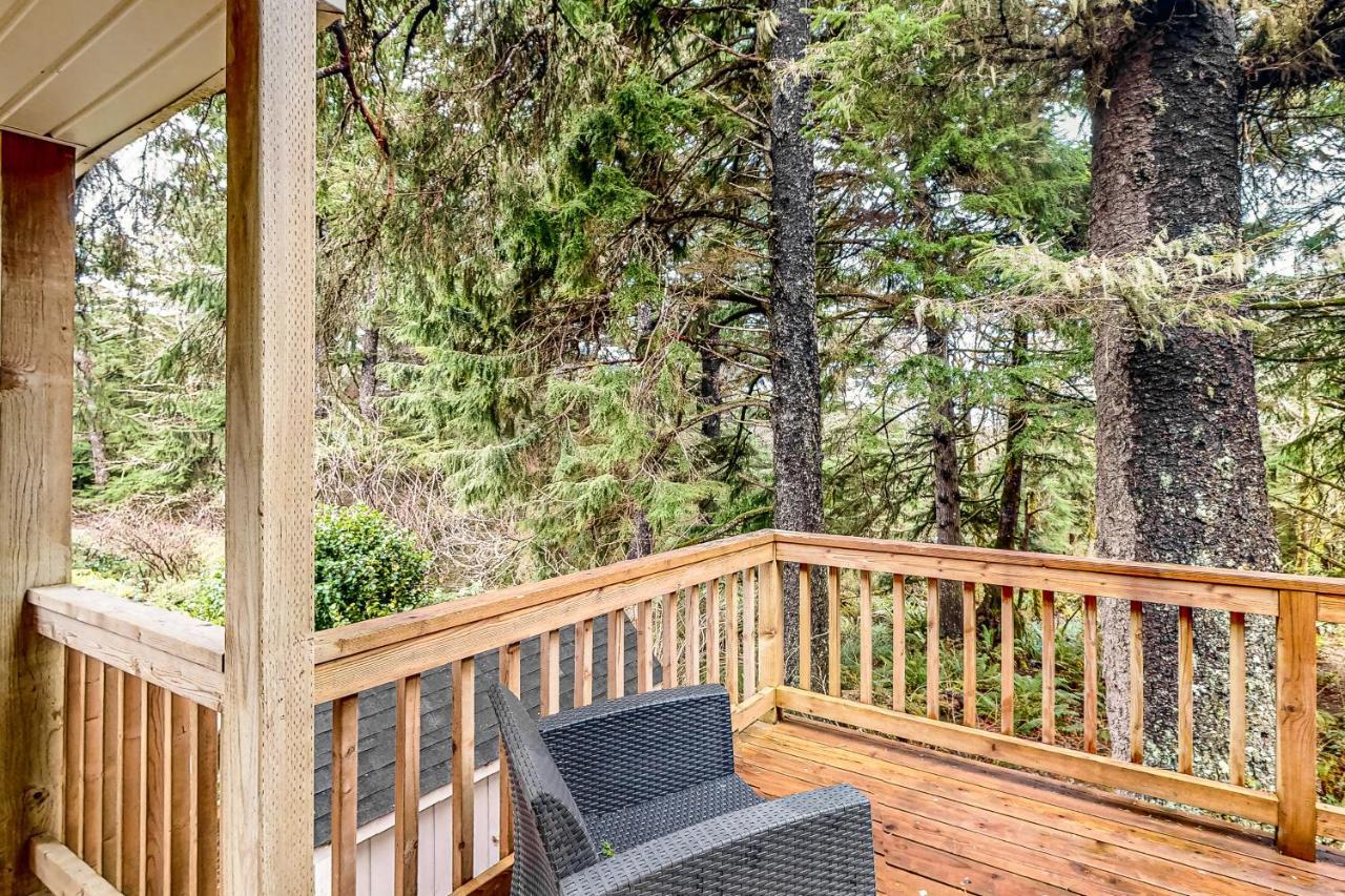 Treehouse By The Sea Villa Cape Meares Exterior photo